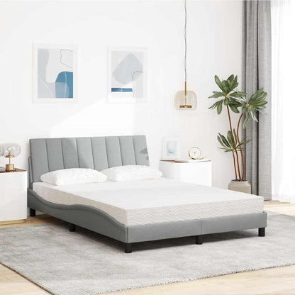 Bed met matras stof lichtgrijs 120x200 cm