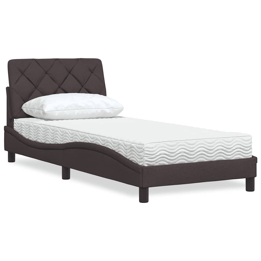 Bed met matras stof donkerbruin 90x200 cm