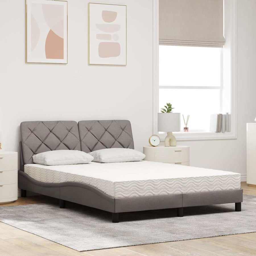 Bed met matras stof taupe 140x190 cm