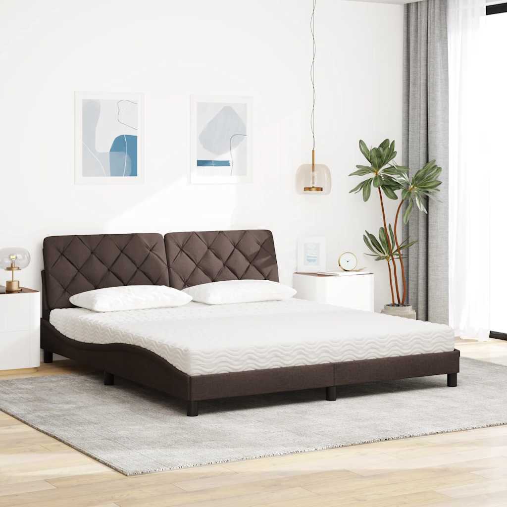 Bed met matras stof donkerbruin 180x200 cm