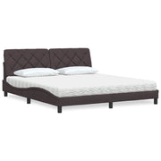 Bed compleet donkerbruin 180x200 cm met matras hoofdbordkussen