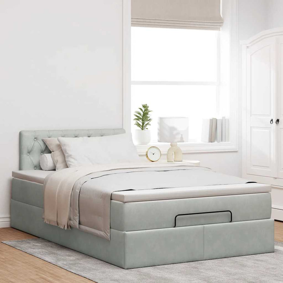 Ottoman bed met matras en LED's 120x200 cm fluweel lichtgrijs