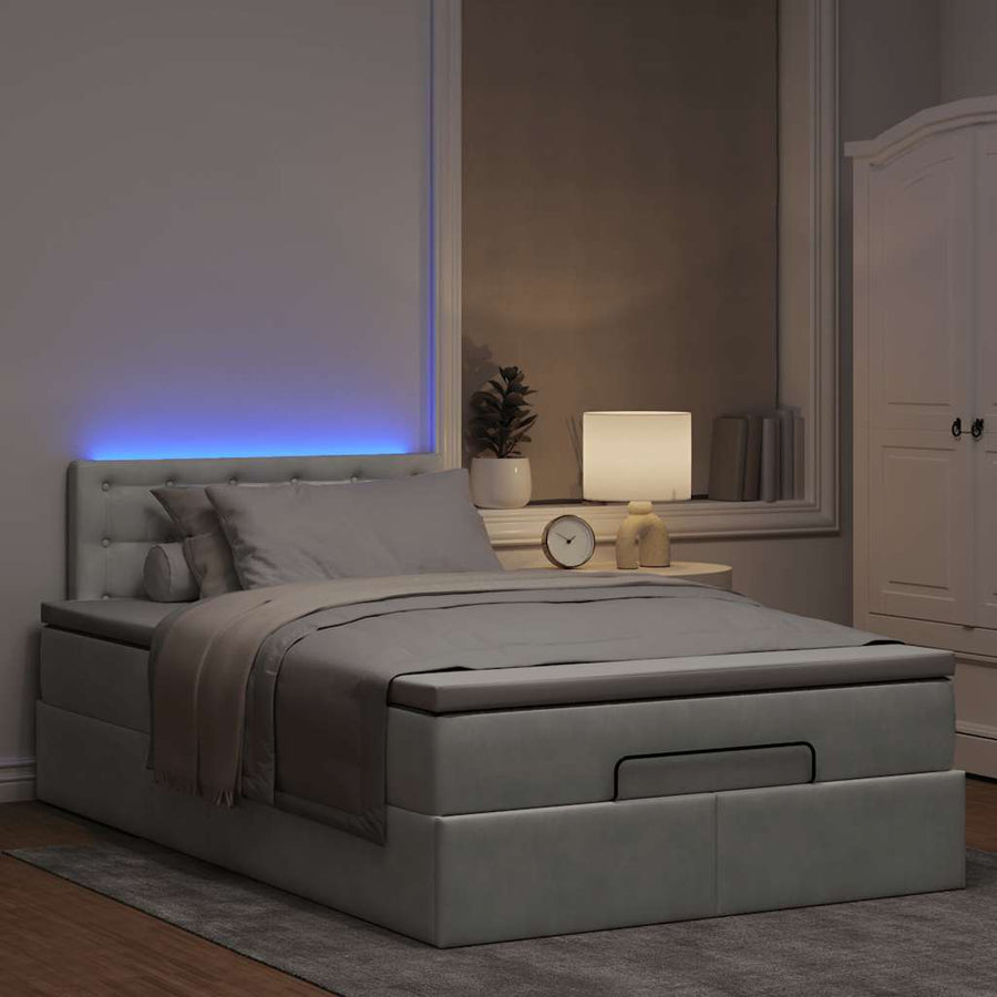 Ottoman bed met matras en LED's 120x200 cm fluweel lichtgrijs
