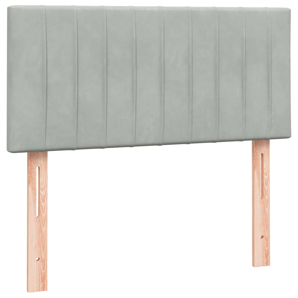 Boxspring met matras en LED fluweel lichtgrijs 90x220 cm