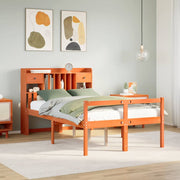 Bed 135x190 cm grenenhout wasbruin met boekenkast