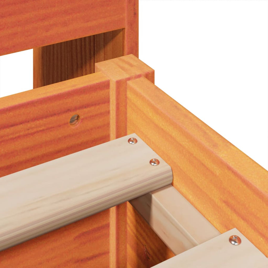 Bedframe zonder matras massief grenenhout wasbruin 160x200 cm