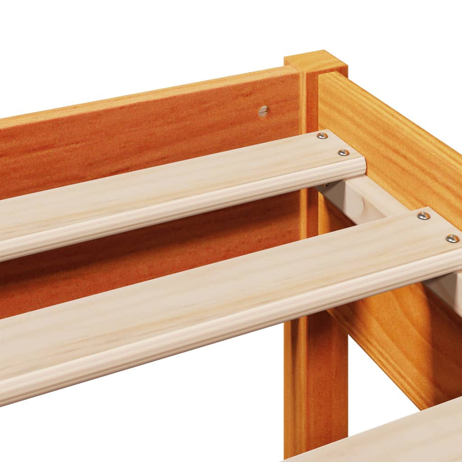 Bedframe zonder matras massief grenenhout wasbruin 140x200 cm