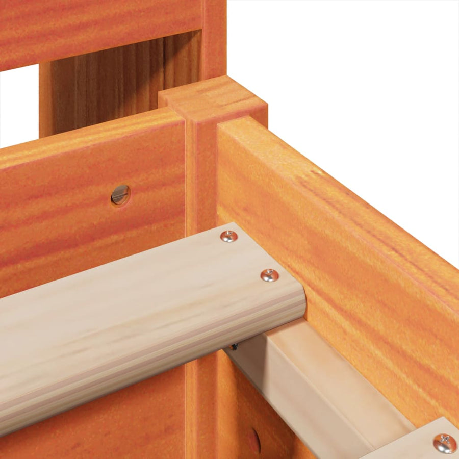 Bedframe zonder matras massief grenenhout wasbruin 135x190 cm