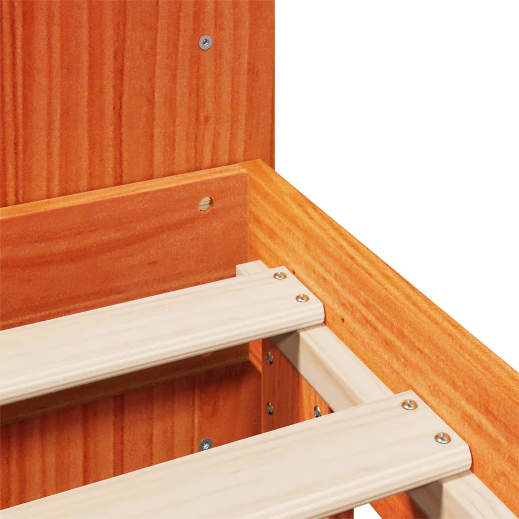 Bedframe zonder matras massief grenenhout wasbruin 180x200 cm