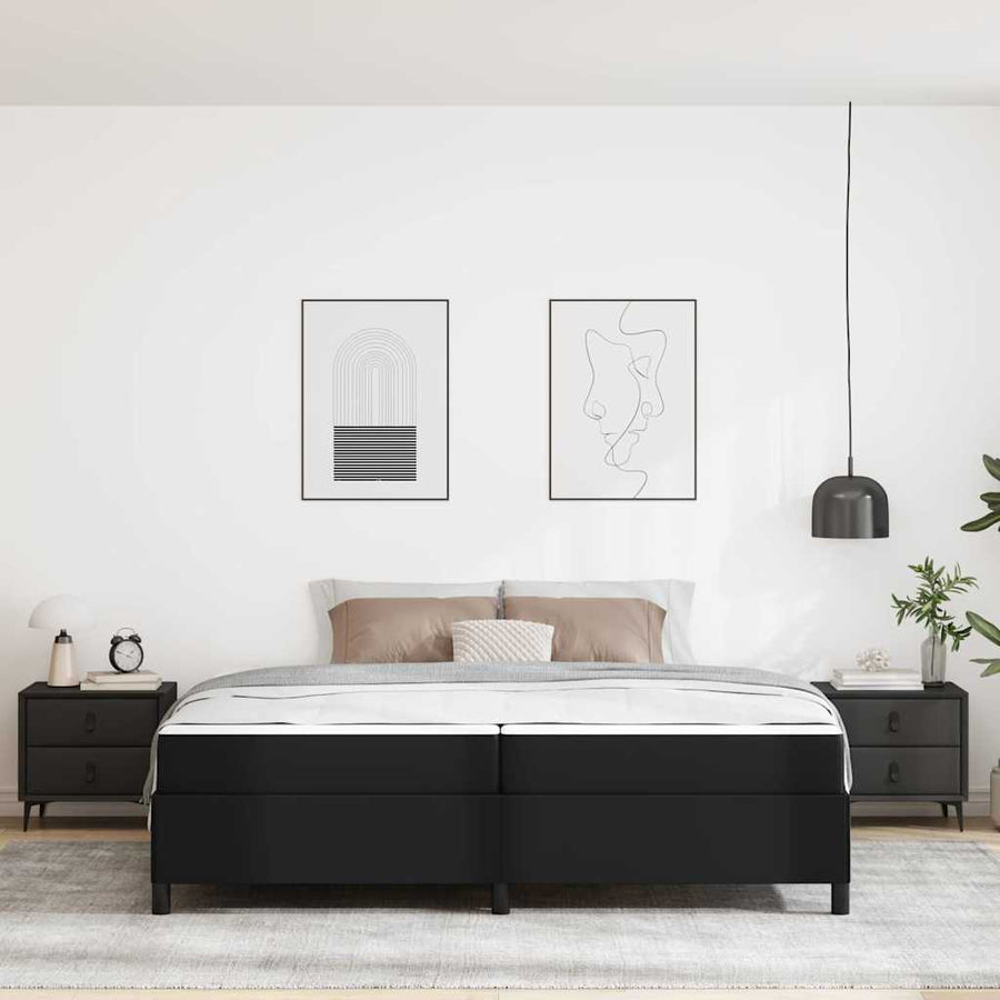 Bedframe met matras Zwart 200 x 200 cm Kunstleer