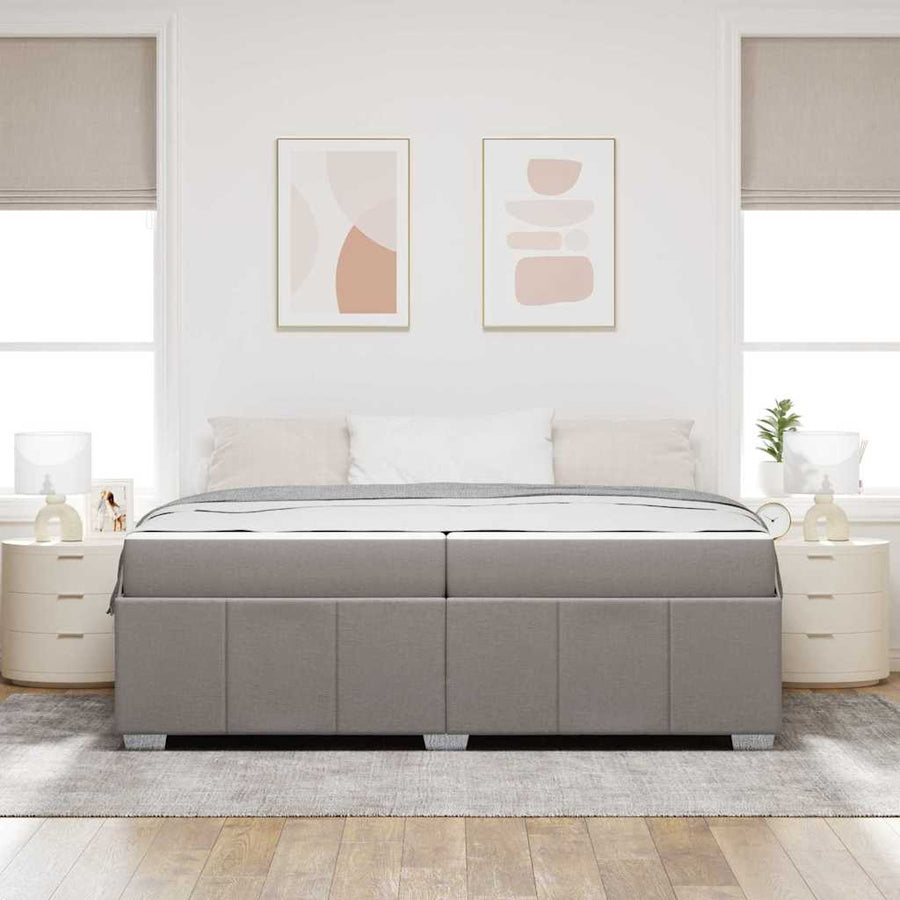 Bedframe met matras Taupe 200 x 200 cm Stof