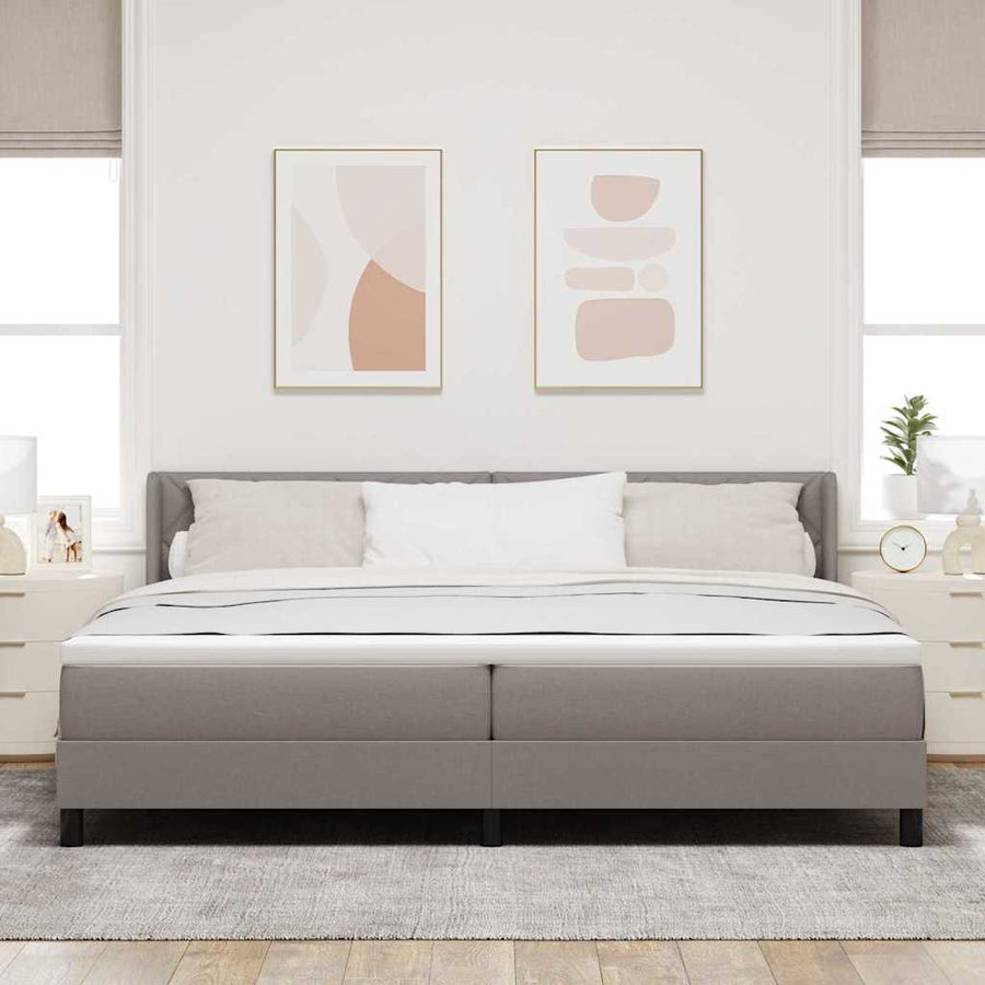 Boxspringbed met hoofdeinde Taupe 200 x 200 cm Stof