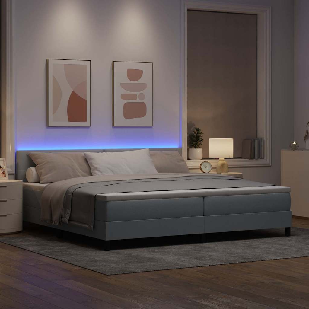 Boxspring bed met hoofdeinde Lichtgrijs 200 x 200 cm Stof