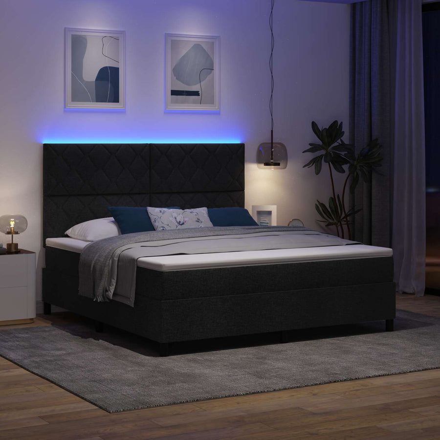Boxspring bed met LED-stripverlichting Zwart 180 x 200 cm Stof