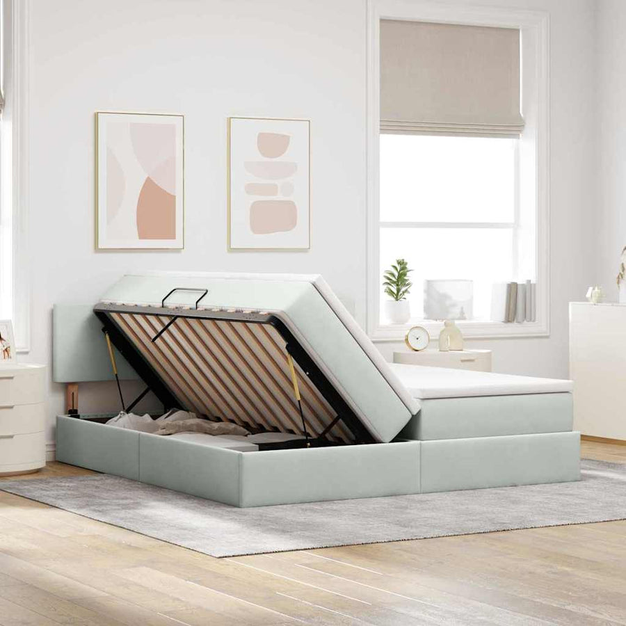 Bed met LED-stripverlichting Lichtgrijs 180 x 200 cm Fluweel