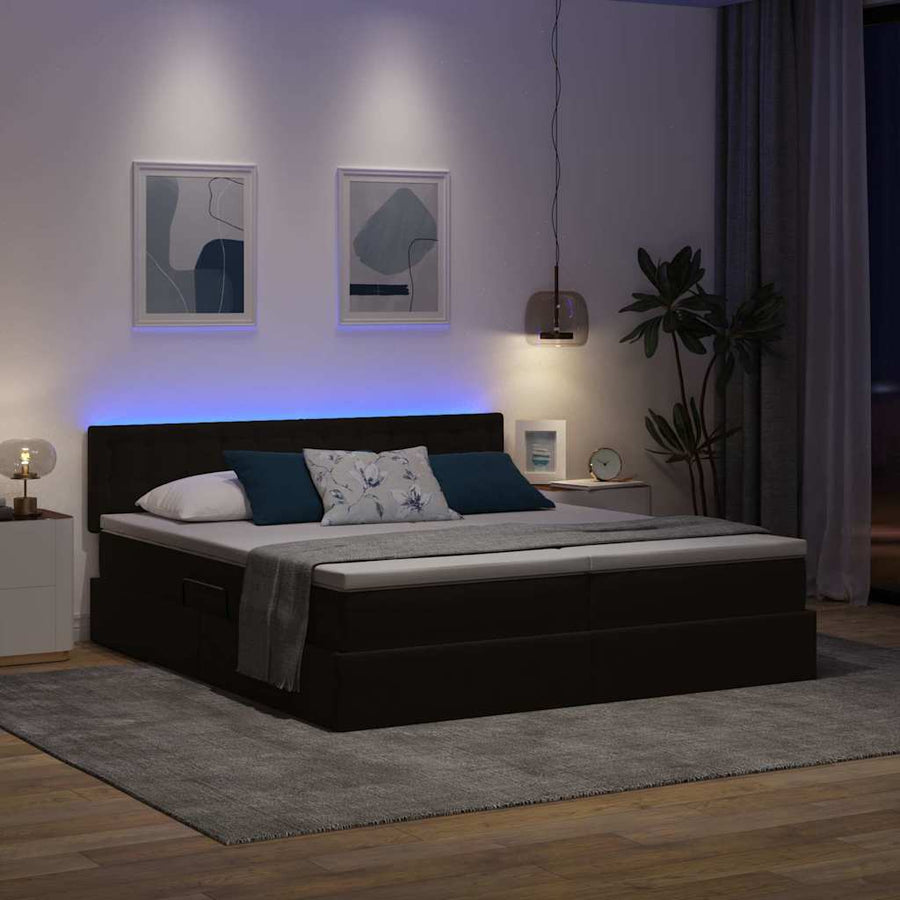 Bed met LED-stripverlichting Zwart 180 x 200 cm Fluweel
