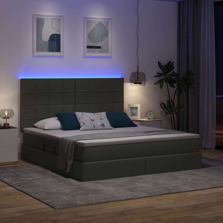 Bed met LED -striplichten Donkergrijs 180 x 200 cm Stof