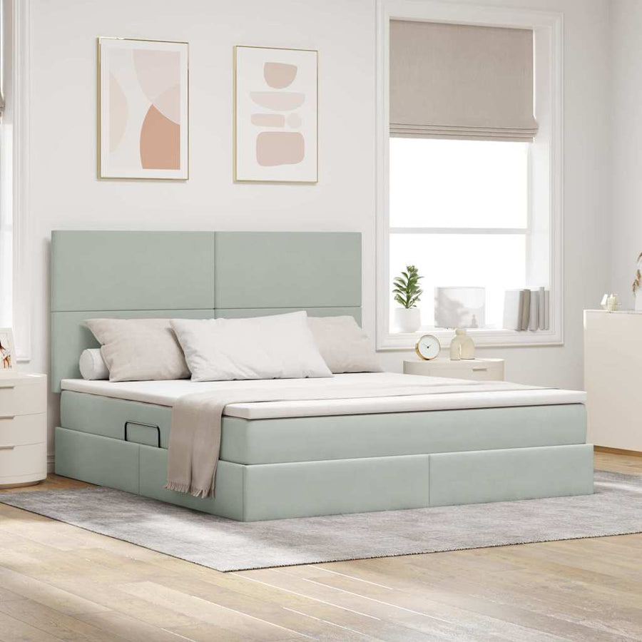 Bed met LED -striplichten Lichtgrijs 180 x 200 cm Fluweel