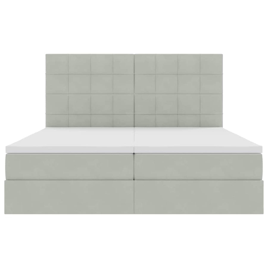 Bed met LED-stripverlichting Lichtgrijs 200 x 200 cm Fluweel