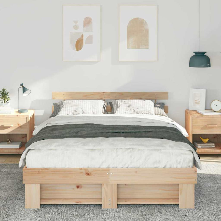 Bedframe met hoofdeinde Bruin 140 x 200 cm Massief grenenhout