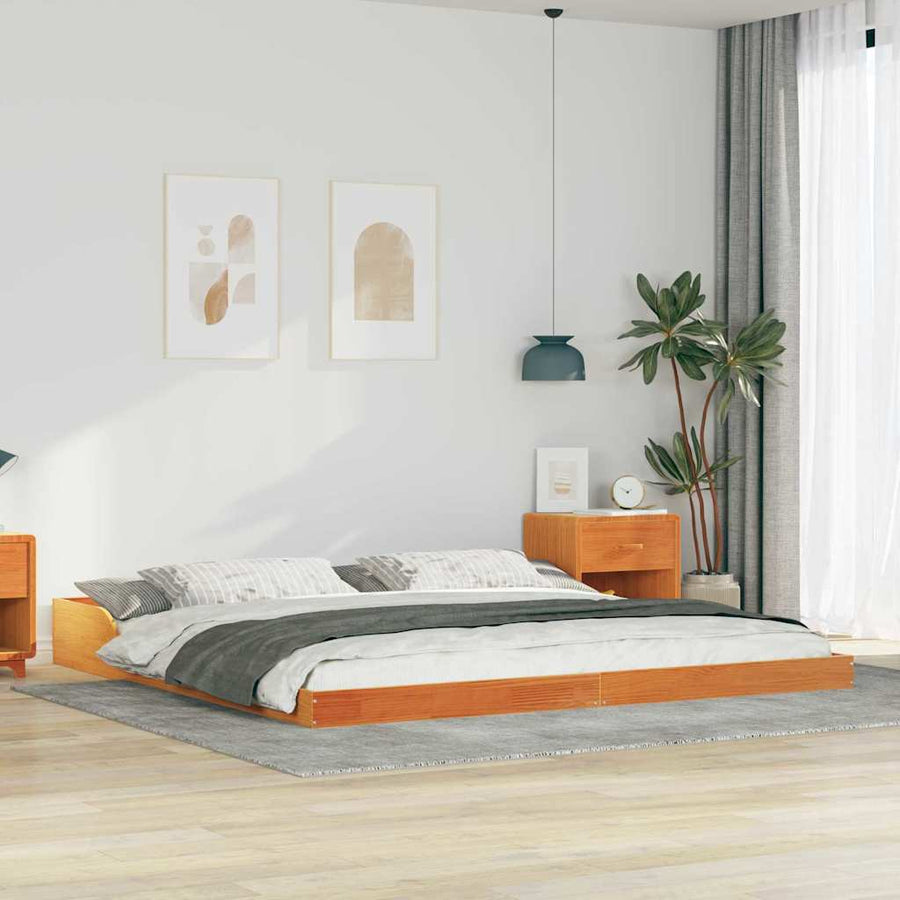 Bedframe Wasbruin 200 x 200 cm Grenenhout