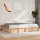 Bedframe 200x200 cm massief grenenhout bruin