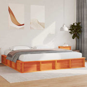 Bedframe 200x200 cm massief grenenhout wasbruin