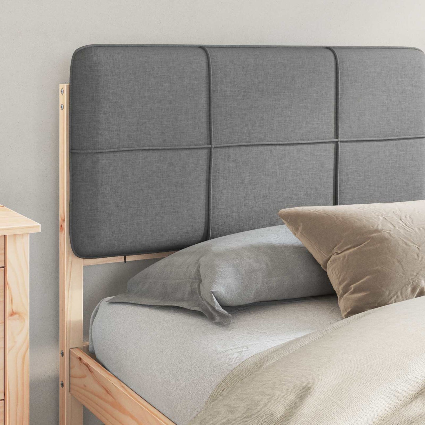 Bedframe met Gevoerd Hoofdgedeelte Lichtgrijs 180 x 200 cm