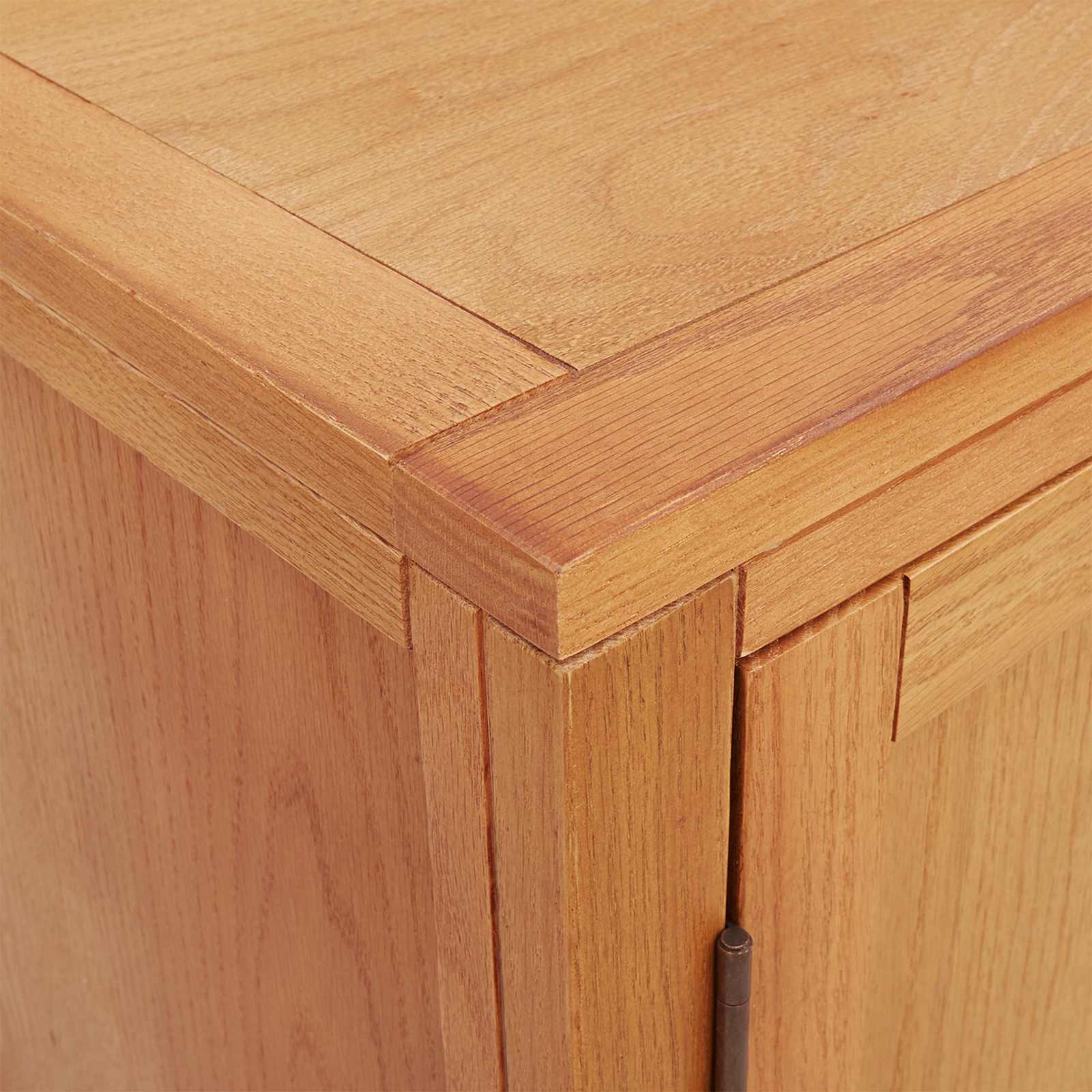 Kast met opslag met de deur Bruin Bewerkt hout