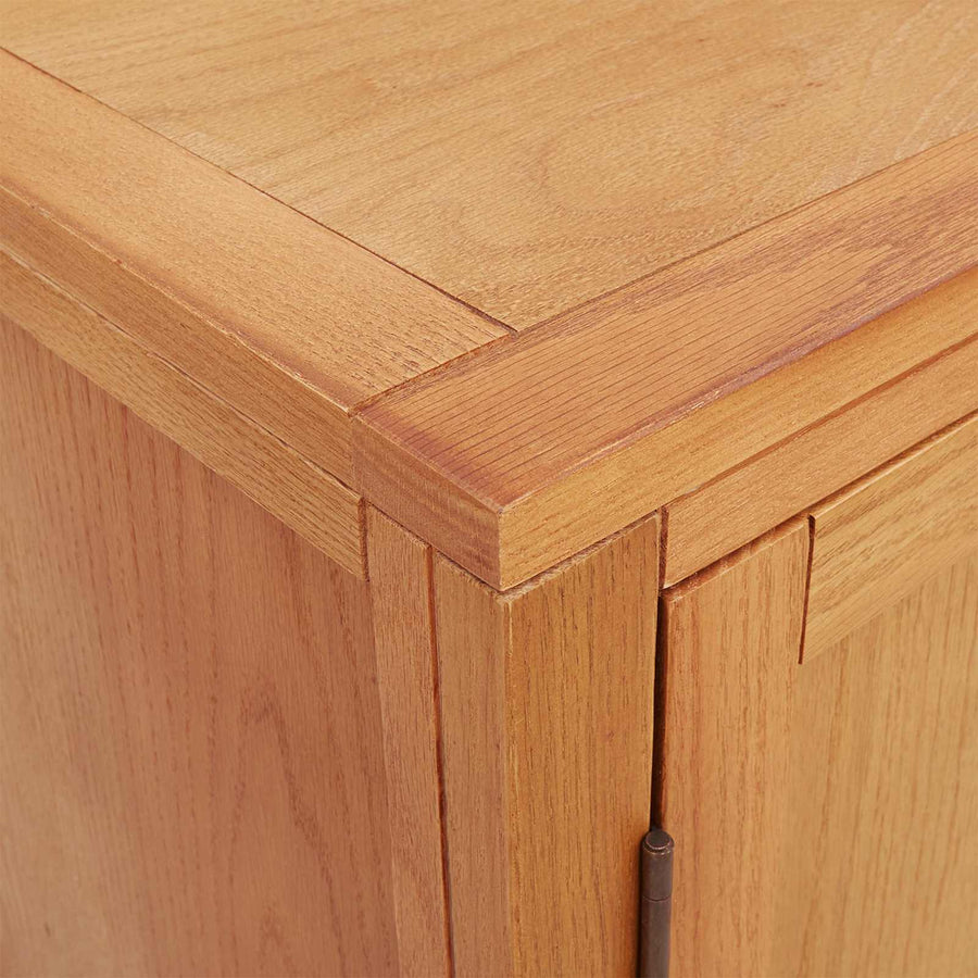 Kast met opslag met de deur Bruin Bewerkt hout