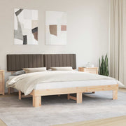 Bedframe massief grenenhout taupe 200x200 cm
