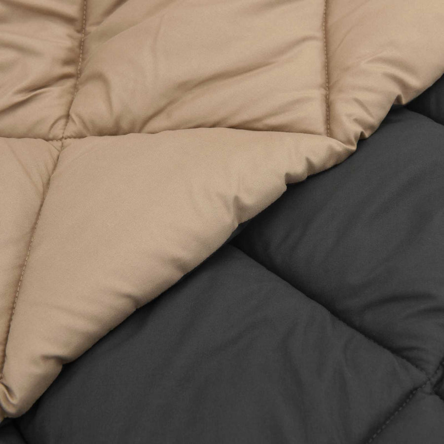 Vol jaar dekbed Antraciet en Taupe 220 x 200 cm Microfiber