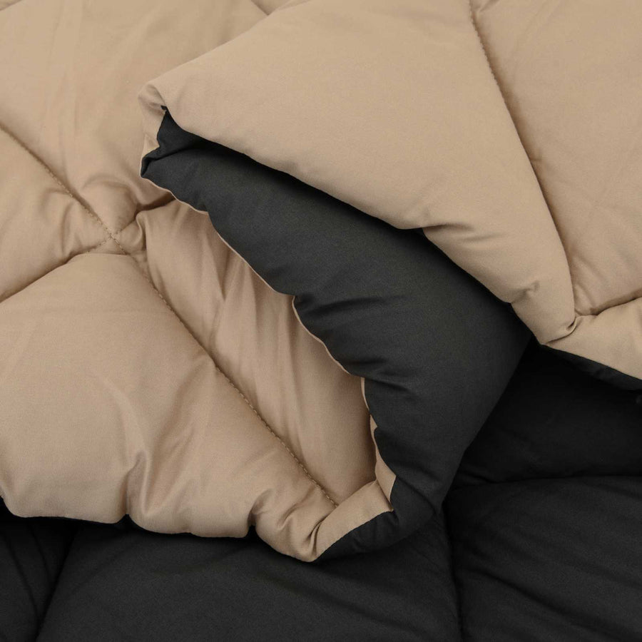 Winter Dekbed Zwart en Taupe 200 x 135 cm Microfiber