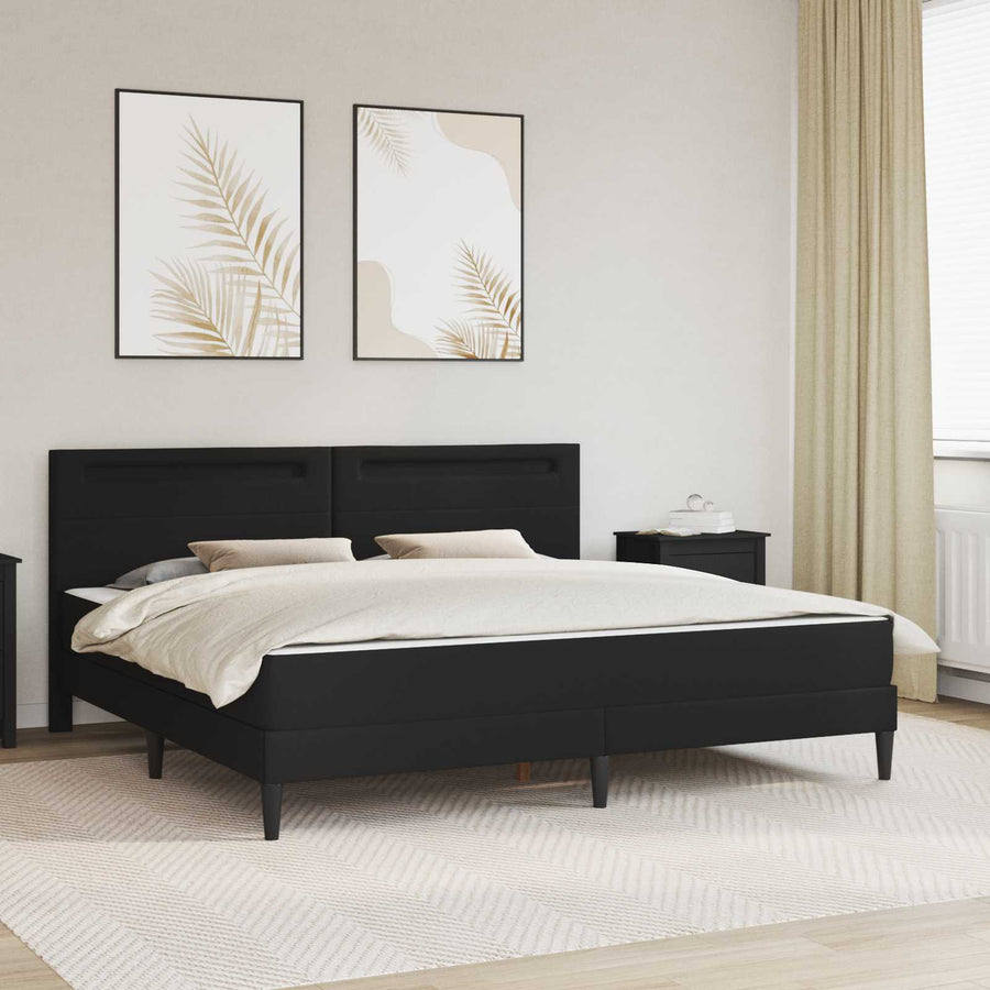 Bedframe met LED-stripverlichting Zwart 180 x 200 cm Kunstleer