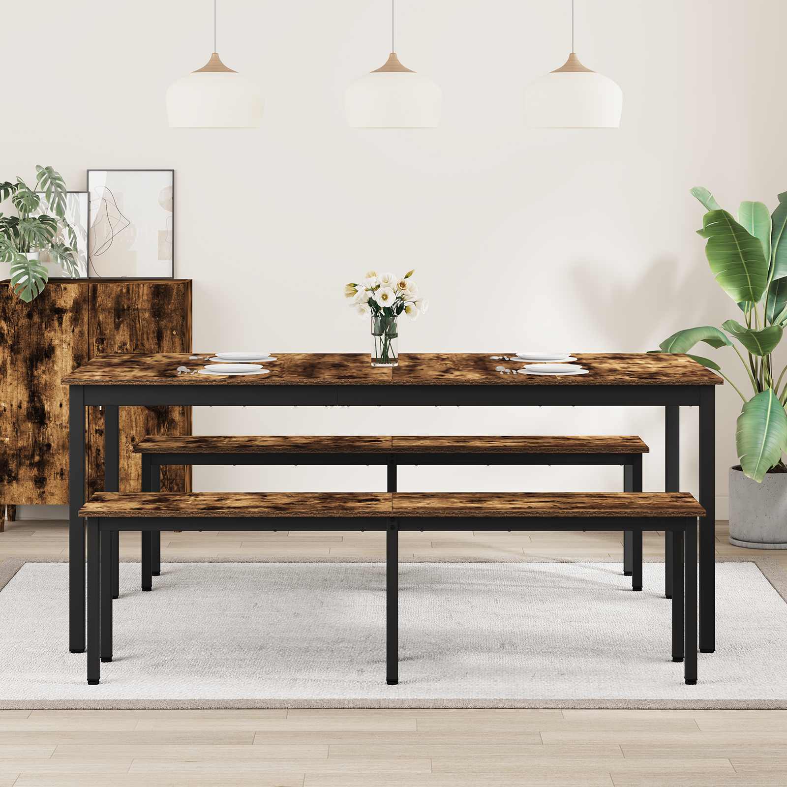 Eettafels Bewerkt hout