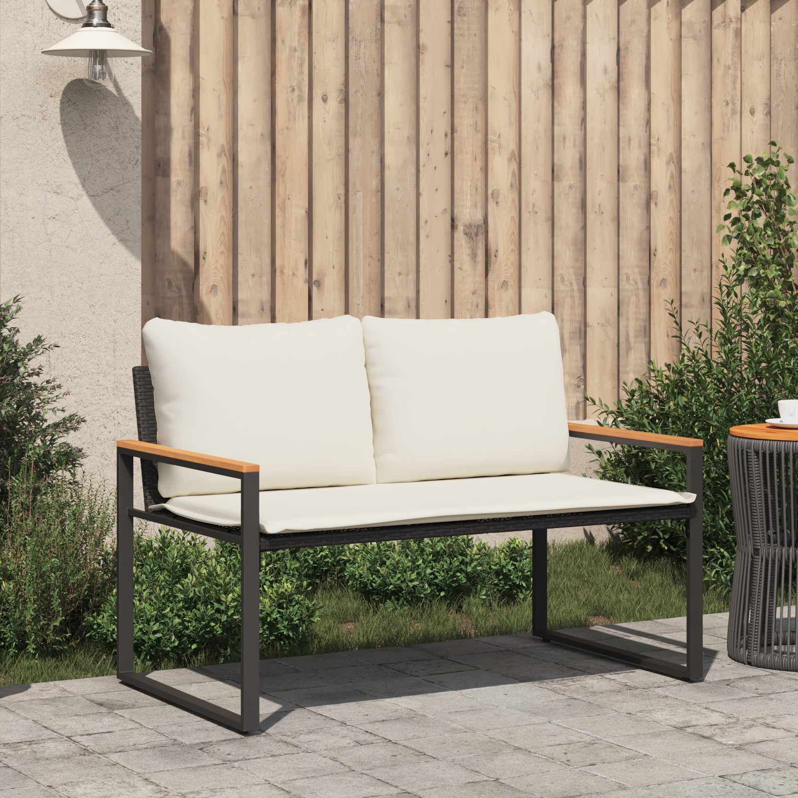 Bank Met Kussen En Cream Wit 115 X 65 X 72 Cm Rattan Zwart en crèmewit