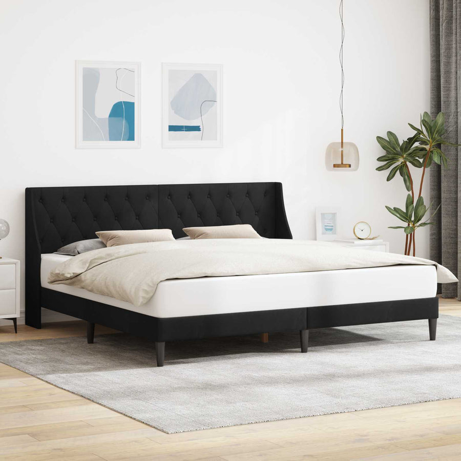 Bedframe met hoofdeinde Zwart 180 x 200 cm Fluweel