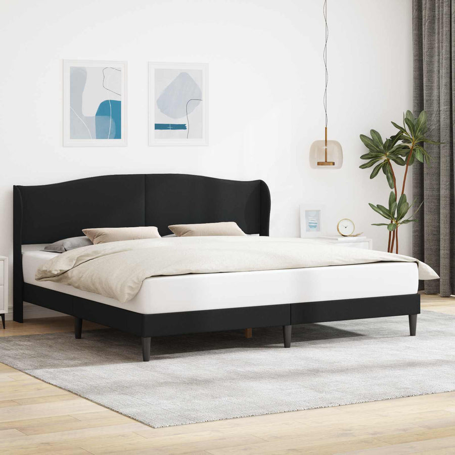 Bedframe met hoofdeinde Zwart 200 x 200 cm Kunstleer