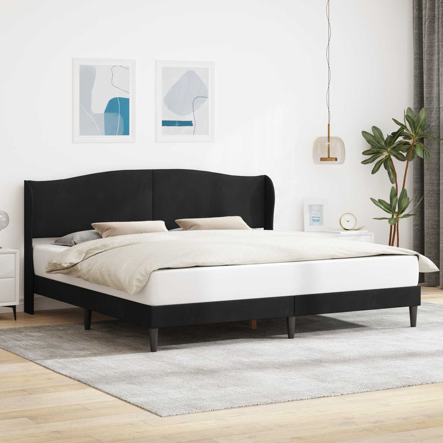 Bedframe met hoofdeinde Zwart 180 x 200 cm Fluweel