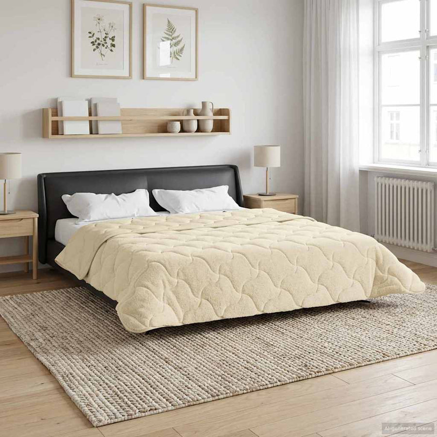 Zomer Dekbed Crème 200 x 240 cm Microfiber en Teddy fleece