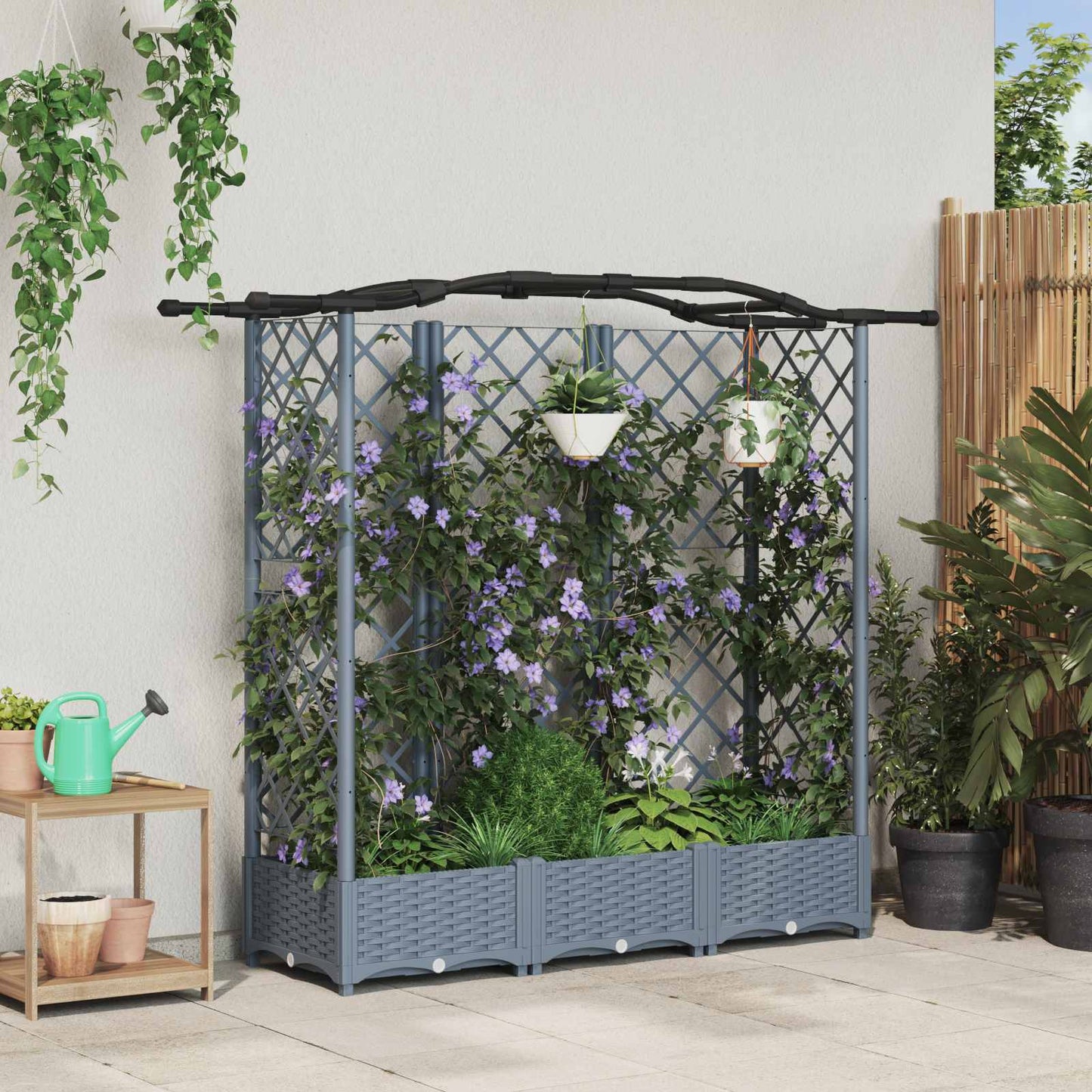 Verhoogd Bed met Trellis en Dak Lichtgrijs 163 x 40 x 126 cm PP