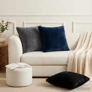 Kussensloop 45x45 cm zwart nep konijnenbont 2 stuks
