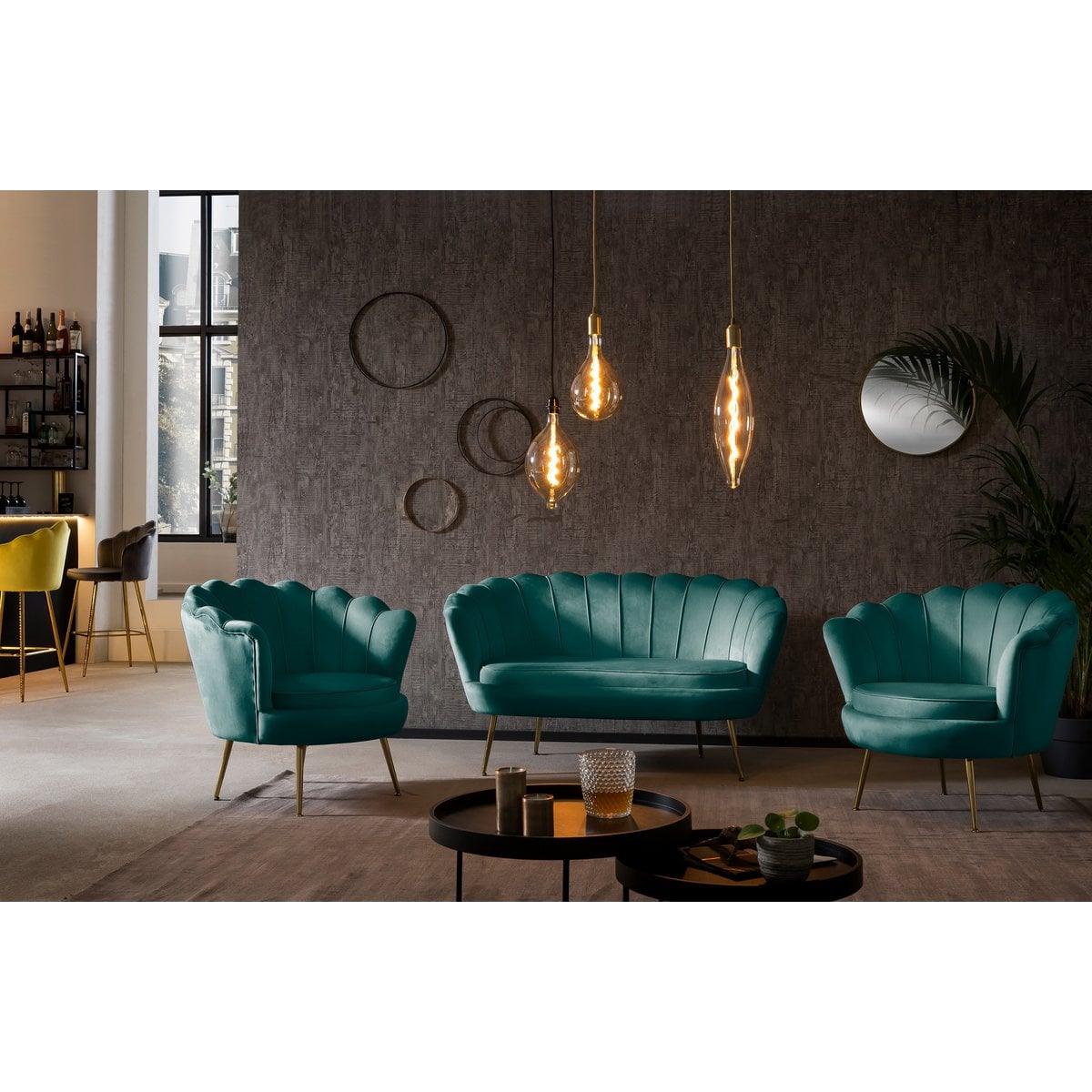 Velvet shell armchair Green