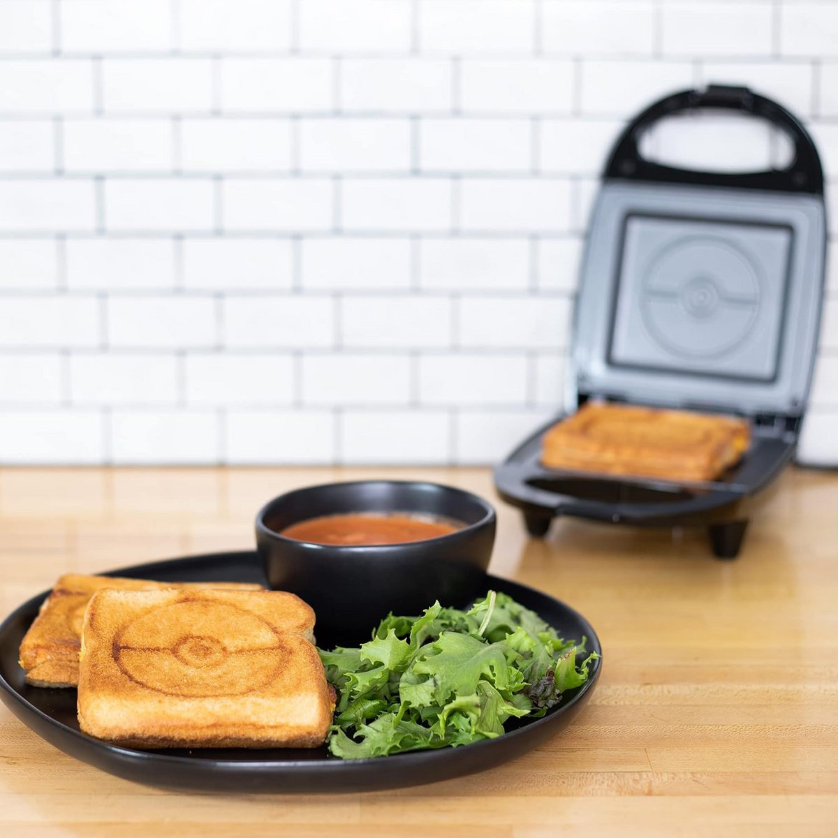 Pokémon - Sandwich Maker "Pokéball"