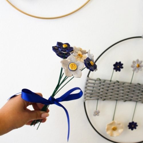 Keramiek boeket 8 bloemen blauw