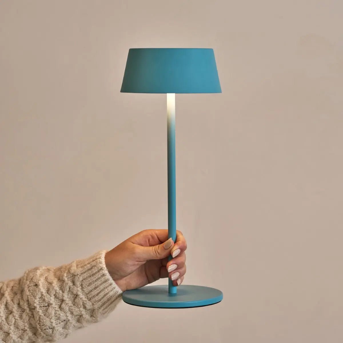 Tafellamp Hugo blauw Ø15x36 cm oplaadbaar dimbaar IP54