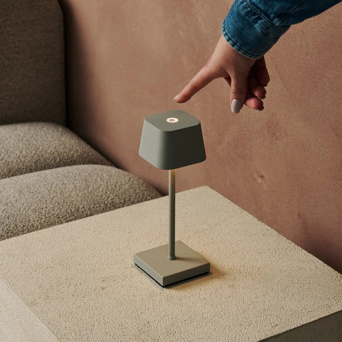 Tafellampen set 8x Sarphati Mini Shadow Grey met laadstation