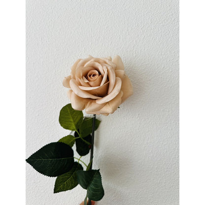 Kunstbloemen rozen 2 stuks champagne