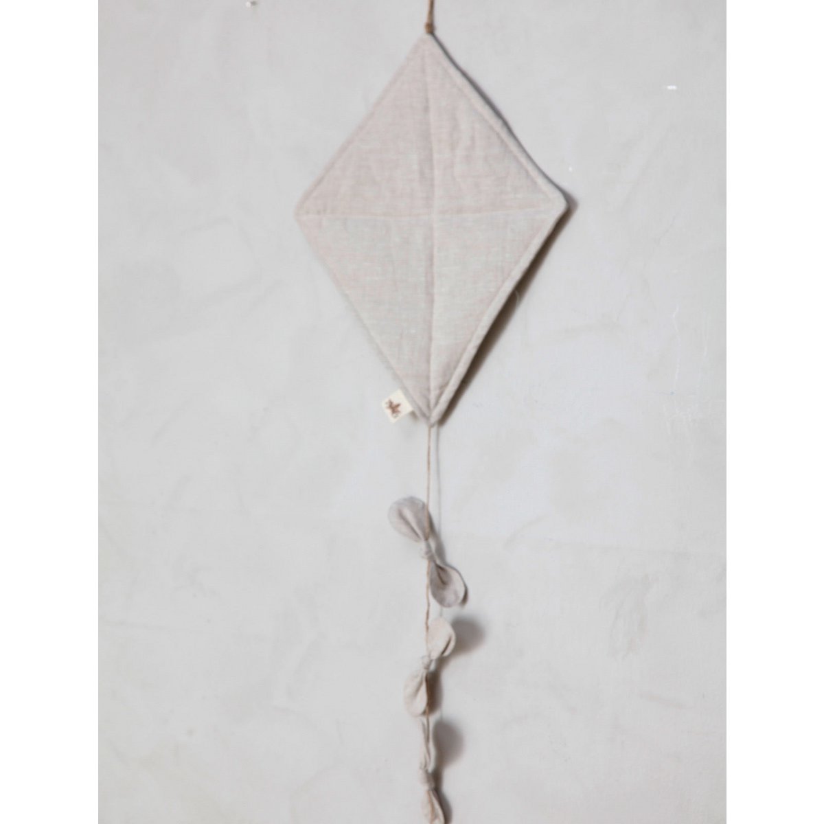 KITE wall decor