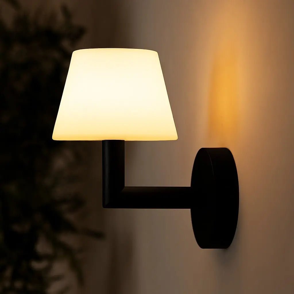 Wandlamp Ted Black oplaadbaar hout zwart dimbaar